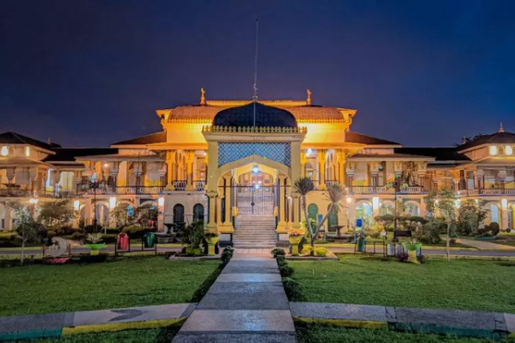 Istana Maimun